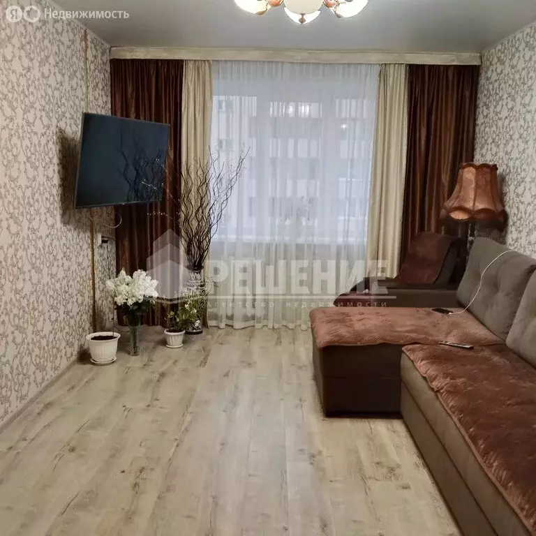 3-комнатная квартира: Стерлитамак, улица Гоголя, 120А (68 м) - Фото 1