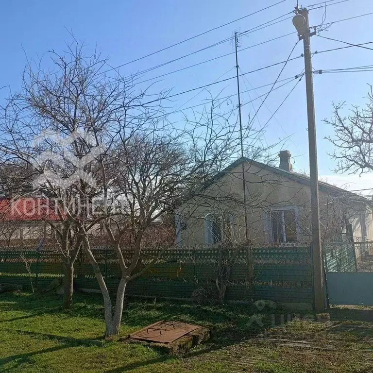 Дом в Крым, Сакский район, Штормовское с/пос, с. Хуторок ул. Степная, ... - Фото 1