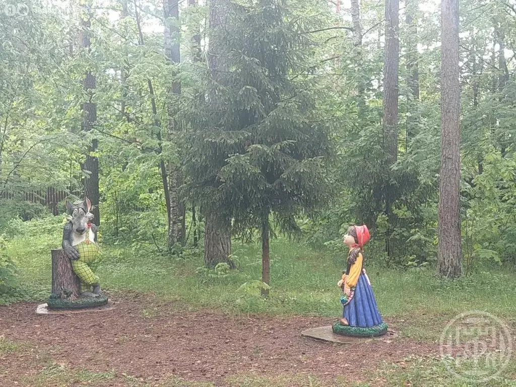 3-комнатная квартира: городской посёлок Вырица, улица Соболевского, ... - Фото 1