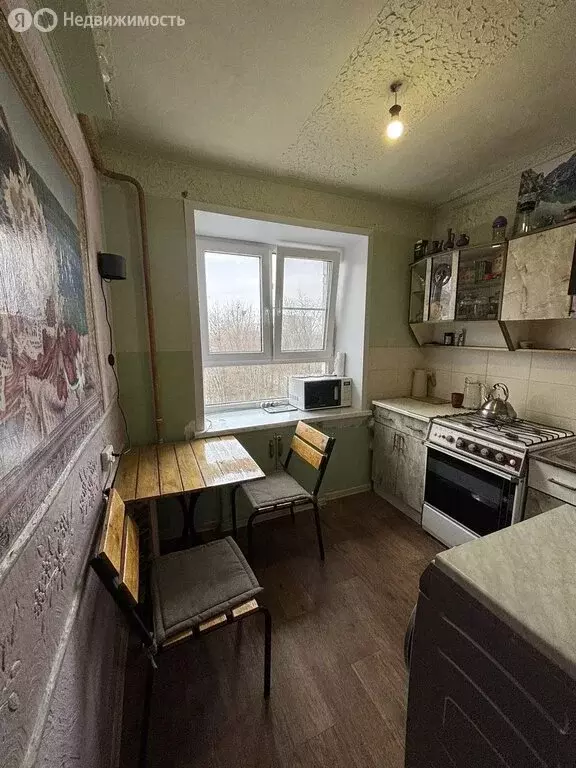 3-комнатная квартира: Череповец, Набережная улица, 47 (57.6 м) - Фото 1