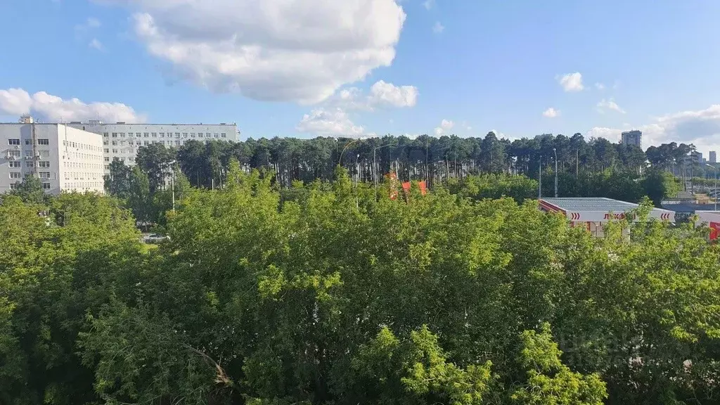 2-к кв. Свердловская область, Екатеринбург ул. Серафимы Дерябиной, 37 ... - Фото 1