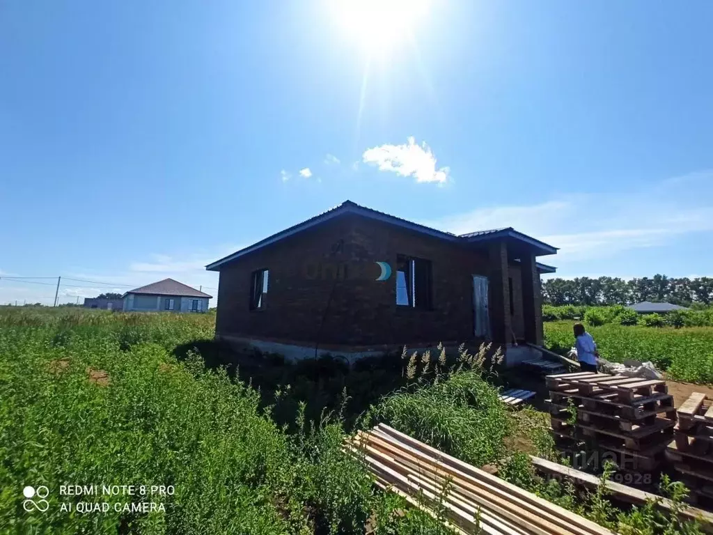 Дом в Башкортостан, Иглинский район, Акбердинский сельсовет, с. ... - Фото 1