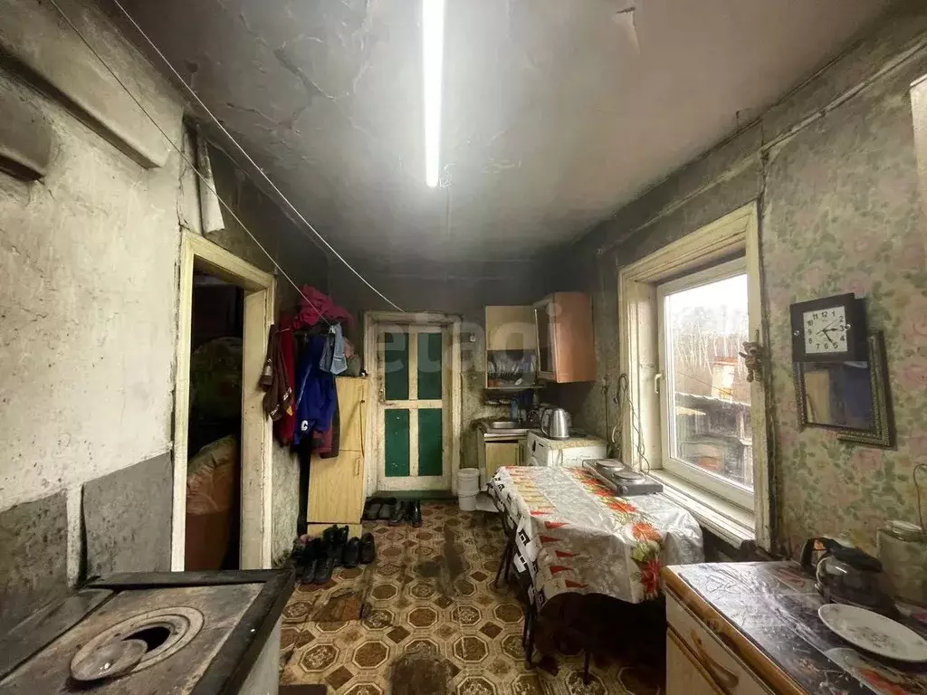 Дом в Кемеровская область, Прокопьевск Каменный пер. (39 м) - Фото 1