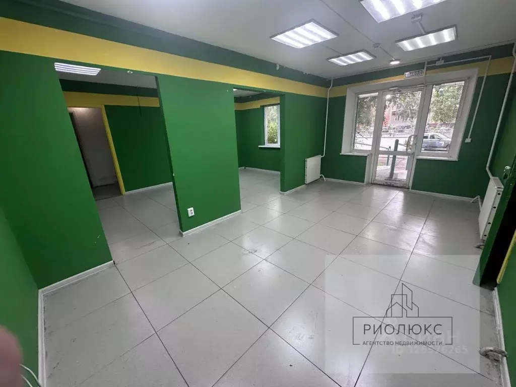 Торговая площадь в Челябинская область, Челябинск ул. Горького, 66 (61 ... - Фото 2