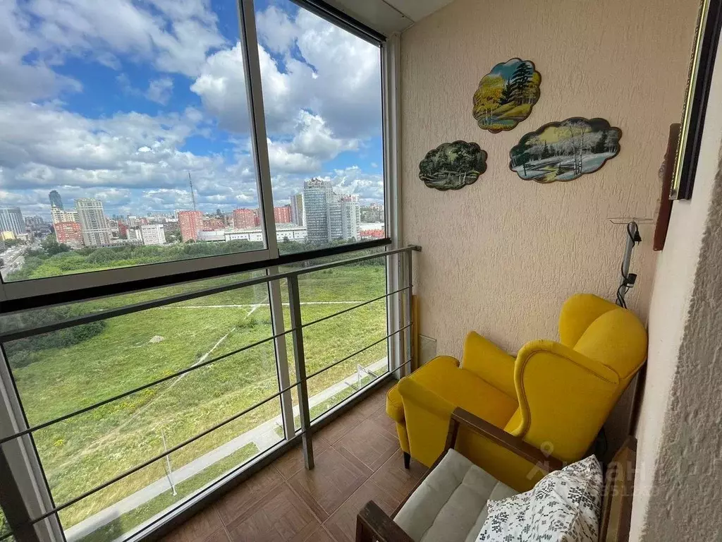 3-к кв. Свердловская область, Екатеринбург ул. Белинского, 111 (94.2 ... - Фото 2