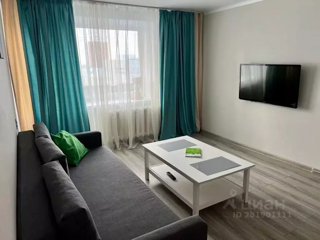 2-к кв. Башкортостан, Уфа ул. Аксакова, 62 (55.0 м) - Фото 1