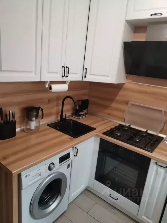 2-к кв. Омская область, Омск Волгоградская ул., 32Б (45.0 м) - Фото 2