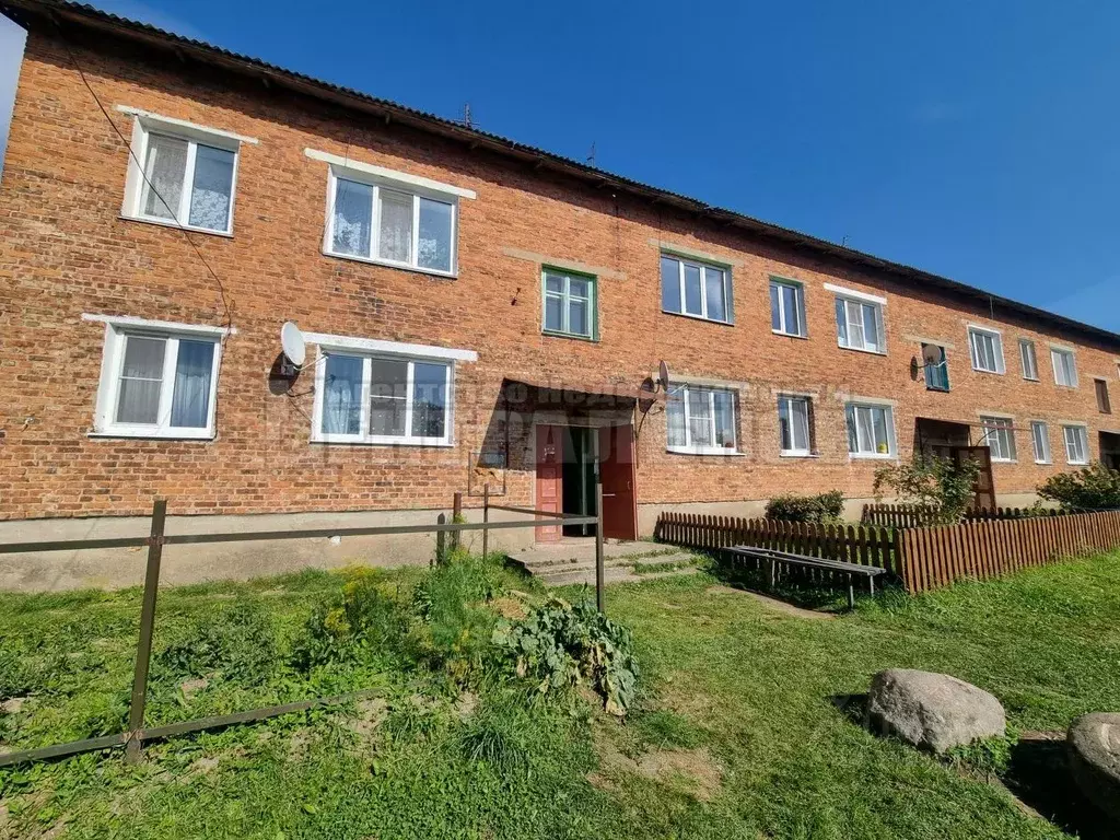 2-к кв. Смоленская область, Починок ул. Терешковой, 2 (42.0 м) - Фото 0