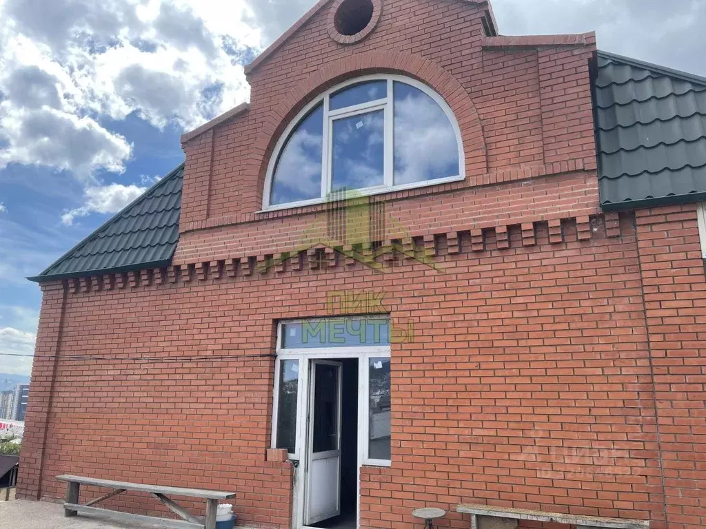 Коттедж в Бурятия, Улан-Удэ Спортивная ул., 5 (450 м) - Фото 2