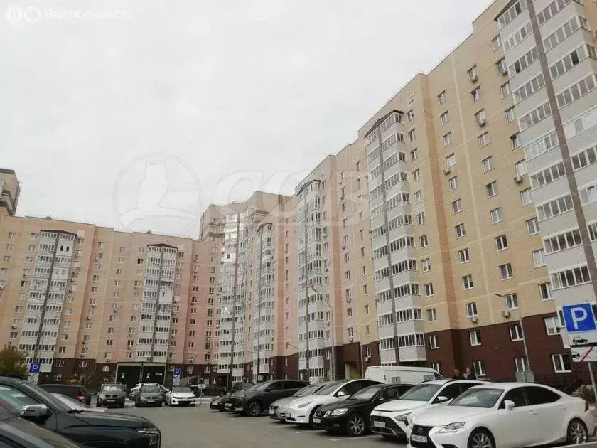 2-комнатная квартира: Тюмень, Амурская улица, 39 (75 м) - Фото 0