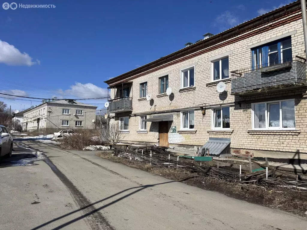 2-комнатная квартира: посёлок городского типа Белоярский, Школьная ... - Фото 1