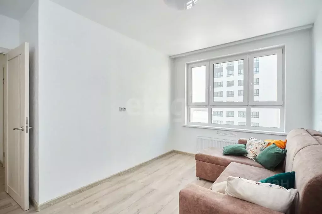 2-к кв. Тюменская область, Тюмень ул. Василия Малкова, 12 (53.1 м) - Фото 1