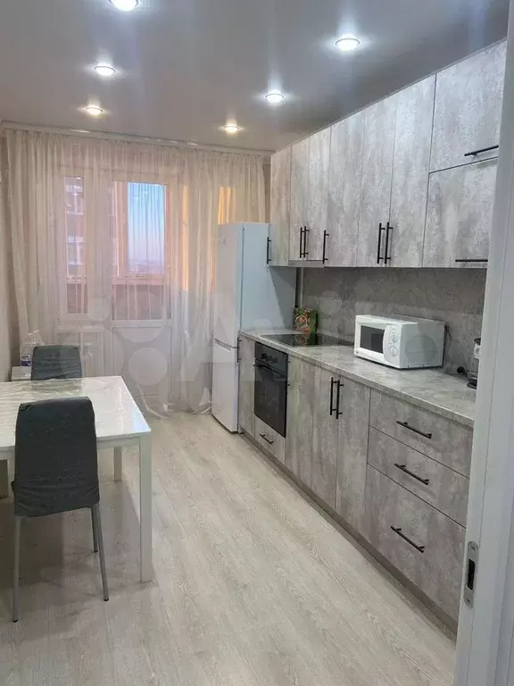 1-к. квартира, 39,5 м, 18/23 эт. - Фото 0
