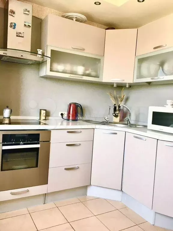2-к. квартира, 50 м, 8/9 эт. - Фото 0