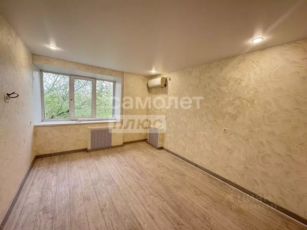 Студия Тюменская область, Тюмень Холодильная ул., 40/3 (17.5 м) - Фото 1