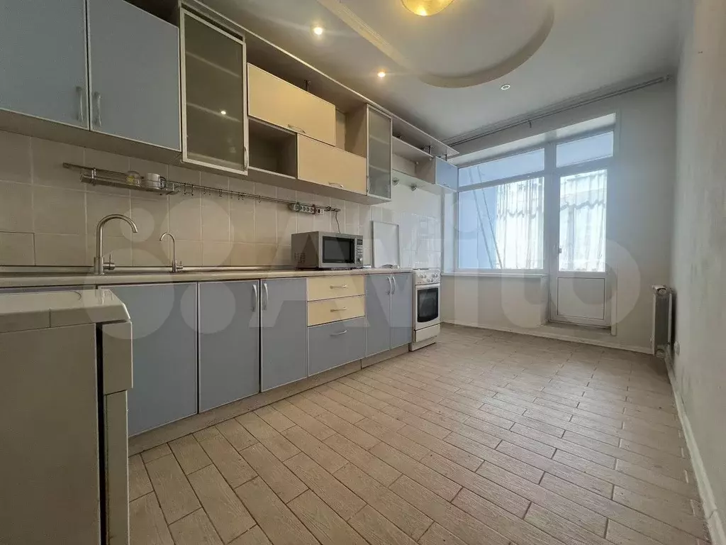 2-к. квартира, 74 м, 6/9 эт. - Фото 0