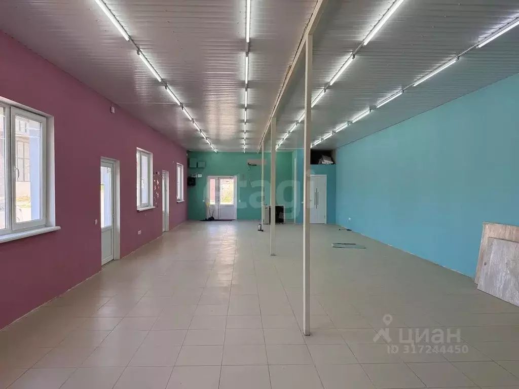 Торговая площадь в Крым, Симферополь ул. 19-я Коллективных Садов (113 ... - Фото 1