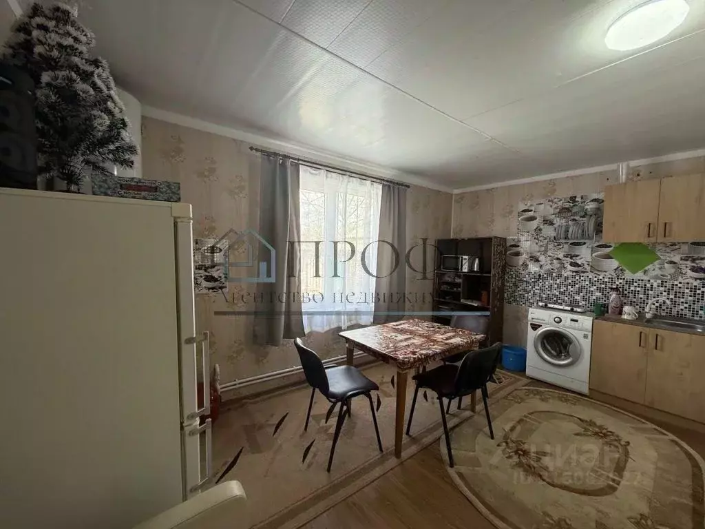 Дом в Белгородская область, Чернянский район, Ольшанское с/пос, с. ... - Фото 1