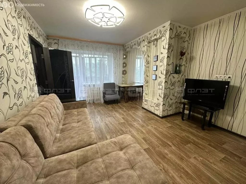 2-комнатная квартира: Казань, Поперечно-Базарная улица, 1 (41.7 м) - Фото 2