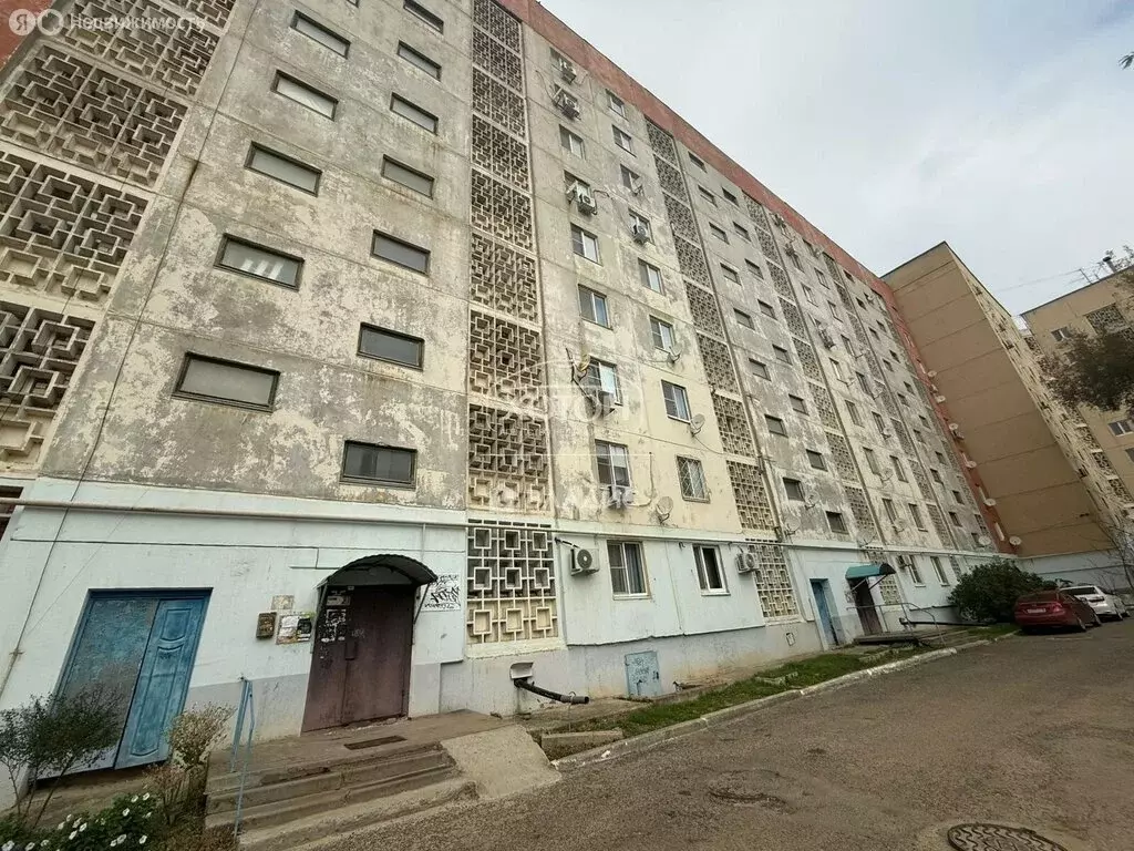 3-комнатная квартира: Элиста, 9-й микрорайон, 1к1 (68 м) - Фото 1