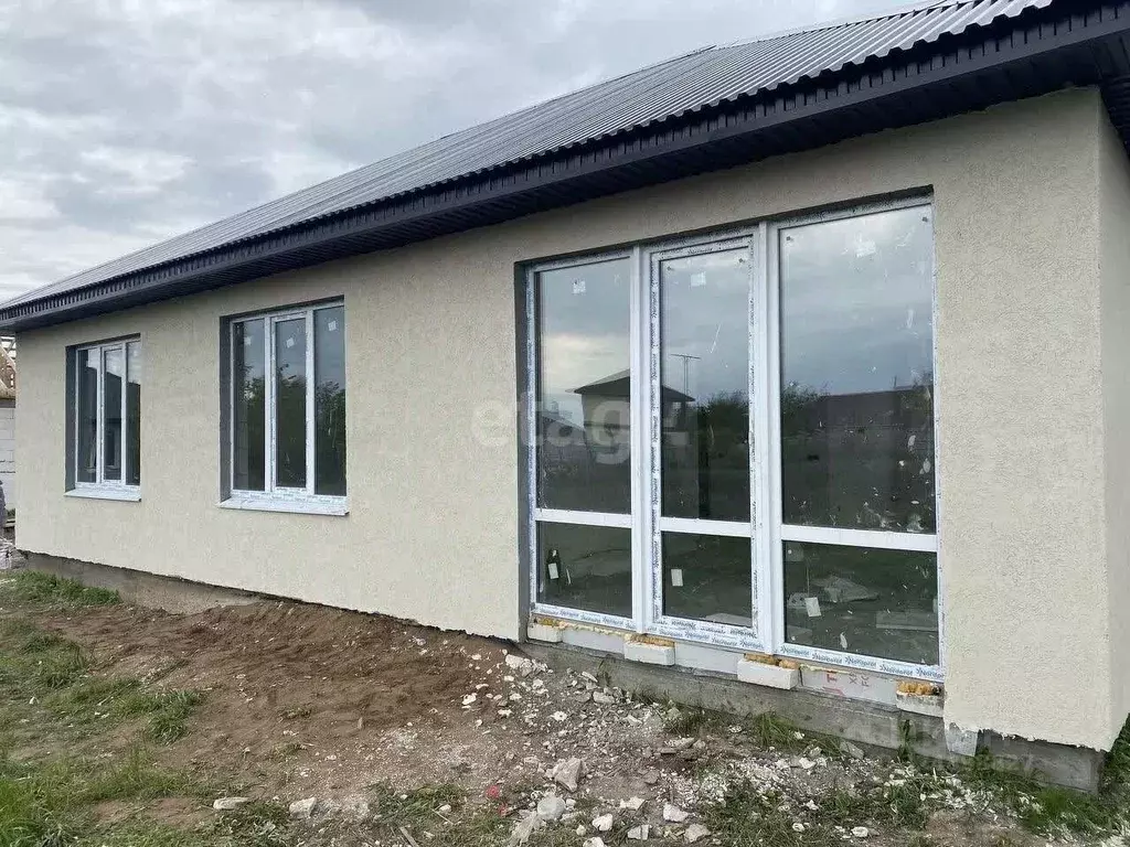 Дом в Самарская область, Волжский район, Черноречье с/пос, с. ... - Фото 1