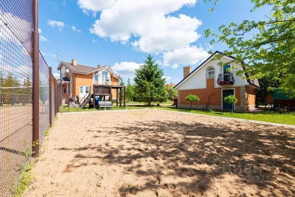 Дом в Московская область, Звенигород Одинцовский городской округ, ул. ... - Фото 1