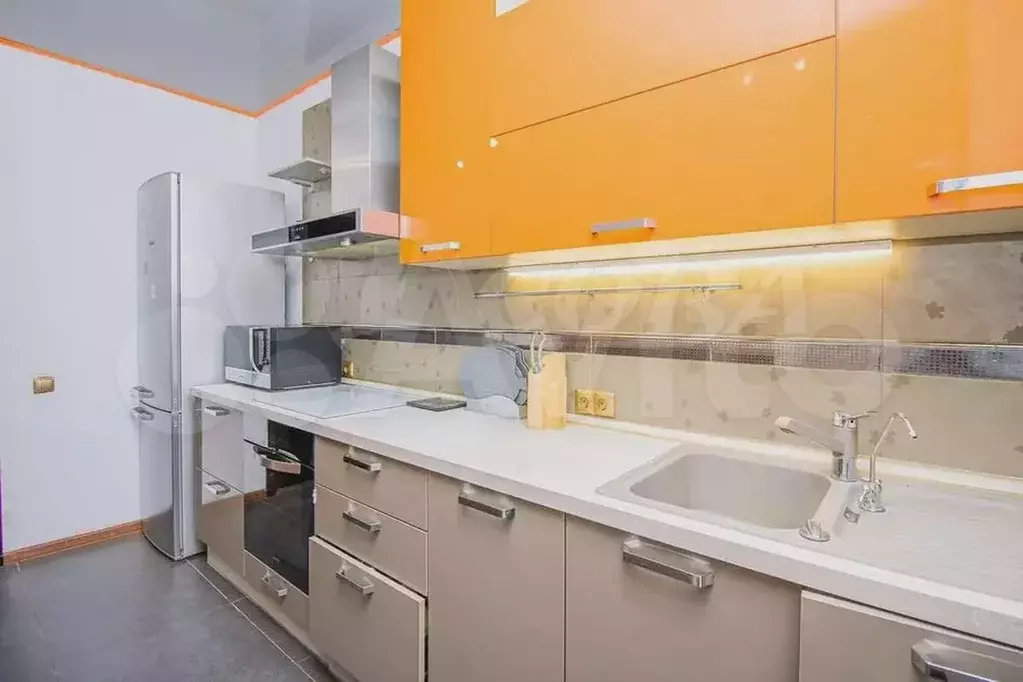 2-к. квартира, 100 м, 8/17 эт. - Фото 1