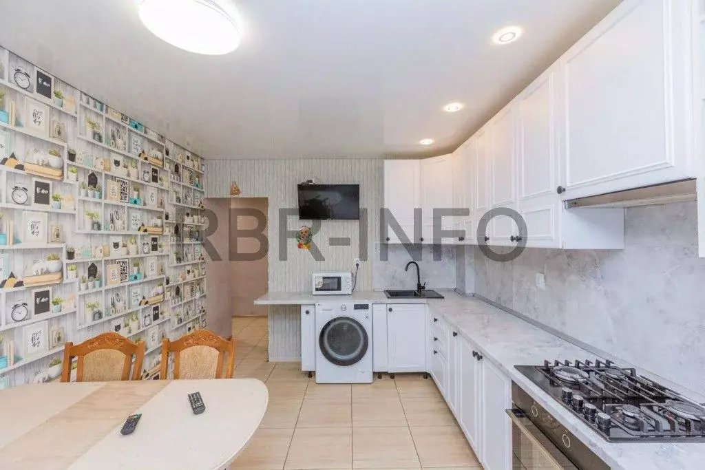 3-к кв. Ставропольский край, Ставрополь Октябрьская ул., 188/2 (107.8 ... - Фото 1