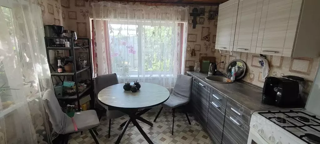 Дом в Волгоградская область, Светлоярский район, пос. Кирова  (102 м) - Фото 1