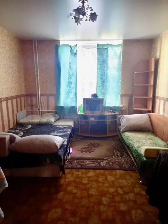 Комната 21 м в 7-к., 2/4 эт. - Фото 0