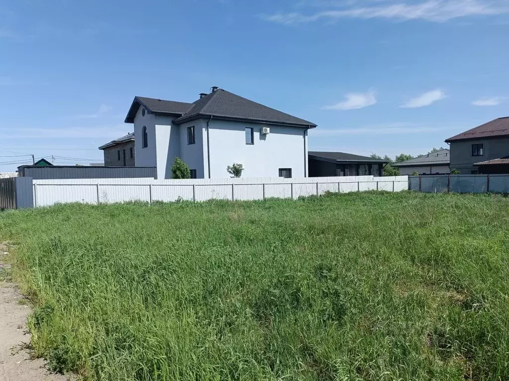Участок в Московская область, Ленинский городской округ, с. Остров ул. ... - Фото 1