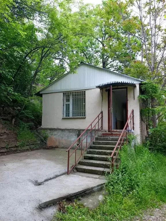 Дом в Ставропольский край, Кисловодск ул. Еськова, 7 (56 м) - Фото 0