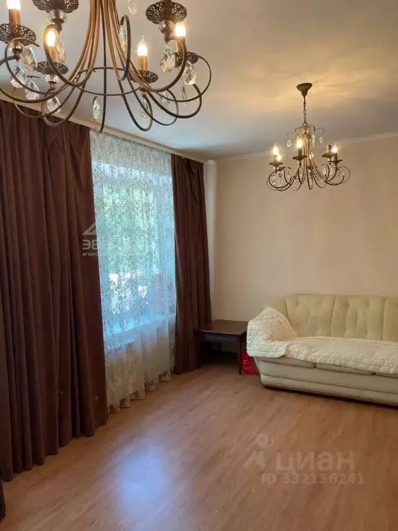 3-к кв. Хакасия, Абакан ул. Вяткина, 27 (91.4 м) - Фото 2