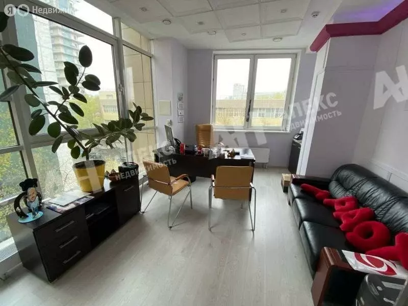 Офис (300 м) - Фото 1