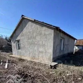 Дом в Крым, Черноморский район, с. Кировское ул. Гагарина (42 м) - Фото 0