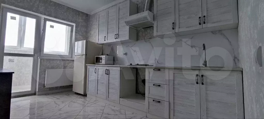 1-к. квартира, 42 м, 9/9 эт. - Фото 1