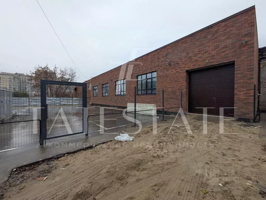 Помещение свободного назначения в Татарстан, Казань ул. Гладилова, ... - Фото 1