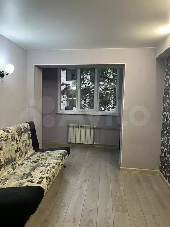 2-к. квартира, 56 м, 1/9 эт. - Фото 1