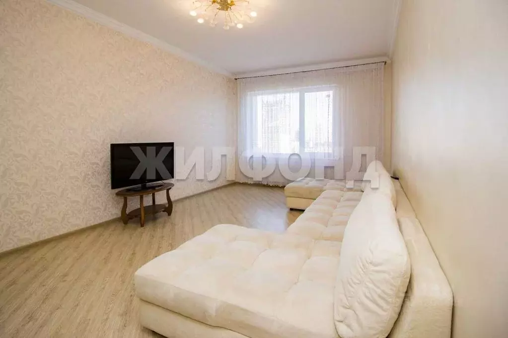 2-к кв. Новосибирская область, Новосибирск ул. Кирова, 25 (90.2 м) - Фото 2