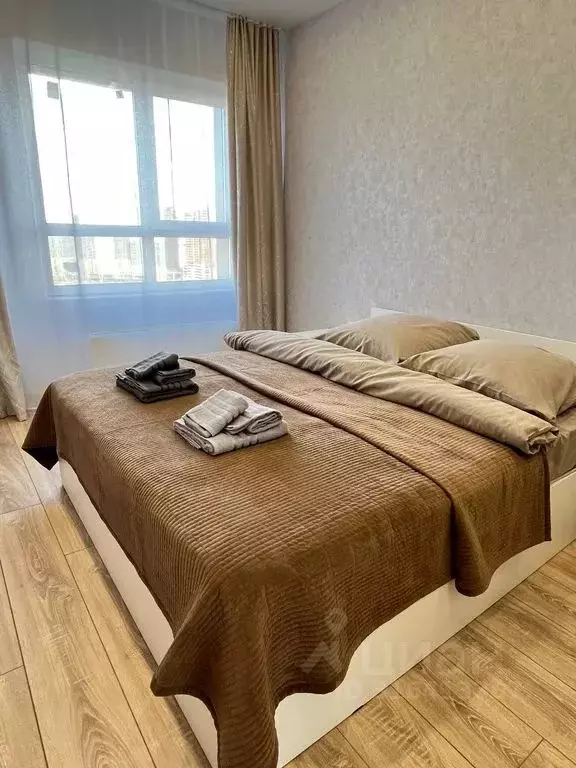 2-к кв. Татарстан, Казань ул. Рауиса Гареева, 105Б (51.0 м) - Фото 0