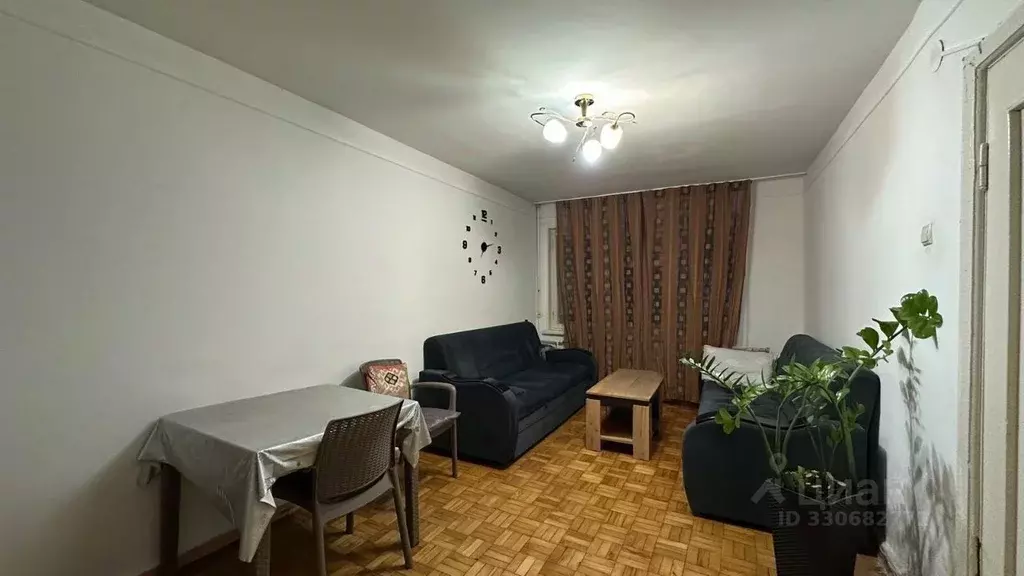 3-к кв. Кабардино-Балкария, Нальчик ул. Байсултанова (57.4 м) - Фото 1