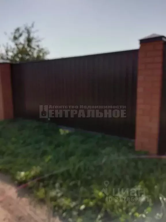 Дом в Смоленская область, Смоленск ул. Поселок Тихвинка, 79А (10 м) - Фото 1