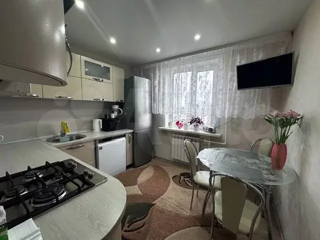 3-к. квартира, 67 м, 8/9 эт. - Фото 1