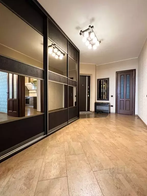 2-к кв. Иркутская область, Иркутск Амурский проезд, 16 (70.0 м) - Фото 1