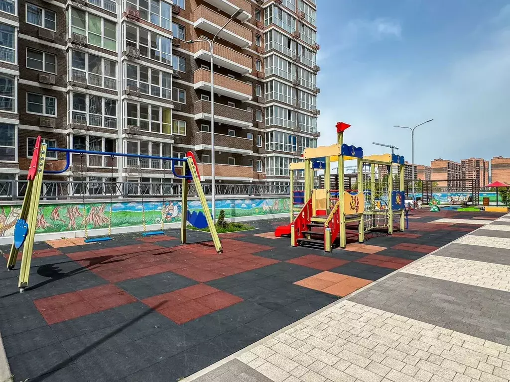 1-к. квартира, 40 м, 1/18 эт. - Фото 1