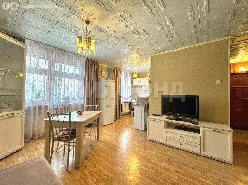 3-комнатная квартира: Бердск, Лунная улица, 8 (58.2 м) - Фото 1