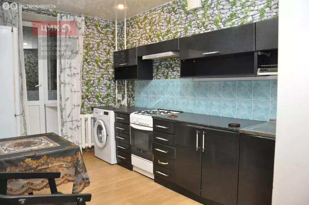 1-комнатная квартира: Рязань, улица Бирюзова, 21к2 (42 м) - Фото 2