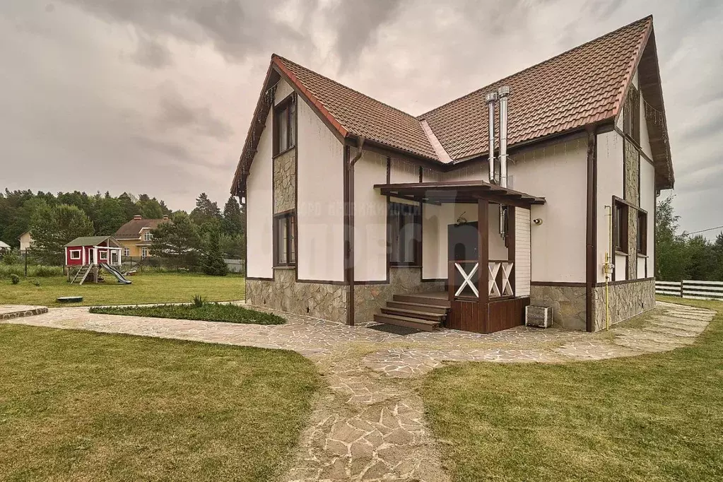 Дом в Калужская область, Жуковский муниципальный округ, Корсаково ... - Фото 1