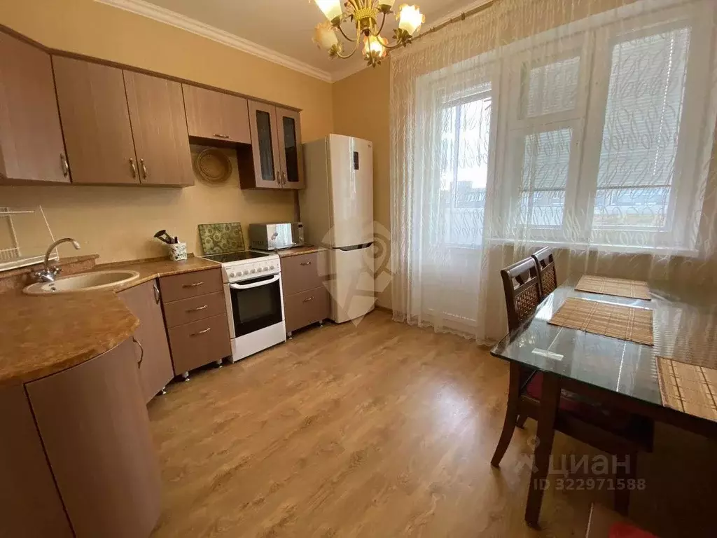 2-к кв. Белгородская область, Старый Оскол Степной мкр, 8 (63.3 м) - Фото 1