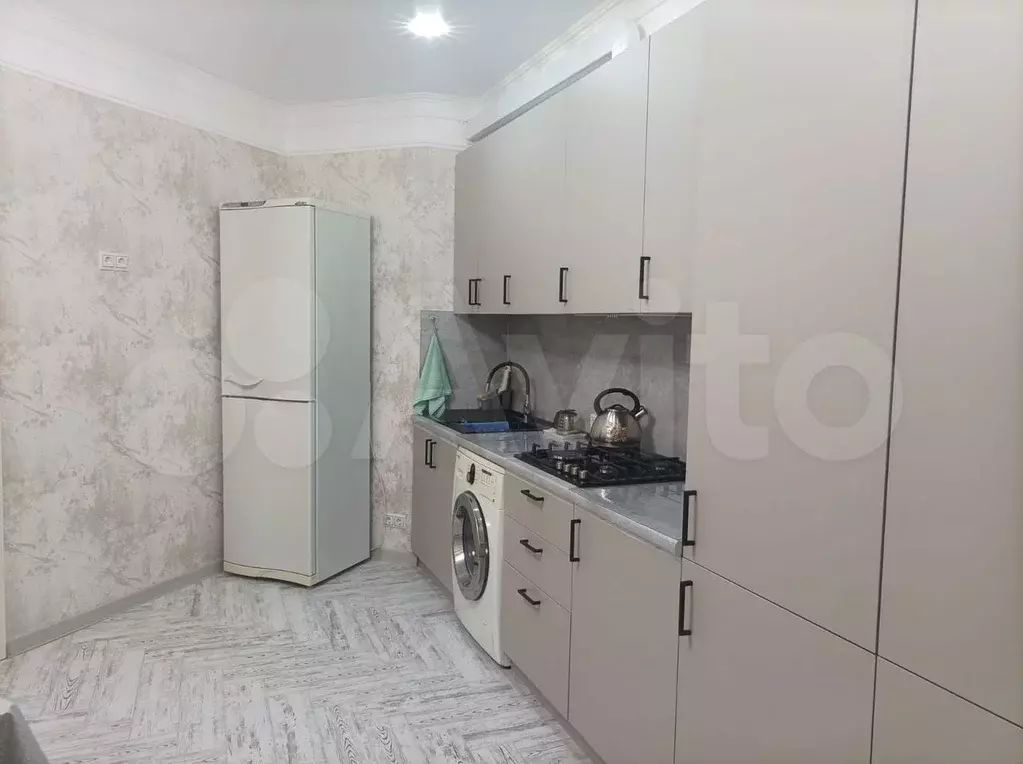1-к. квартира, 50 м, 4/8 эт. - Фото 0